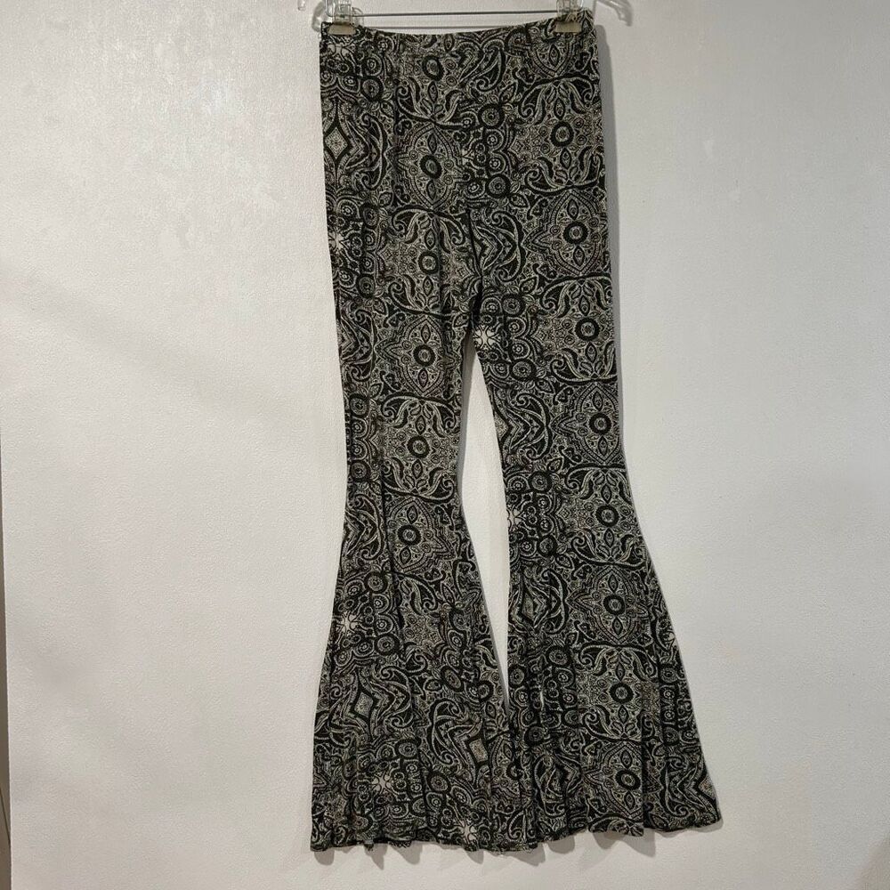 Abercrombie & Fitch Paisley Flare Pants Gray Green Boho Bell Bottom Women’s Larg - Picture 3 of 9